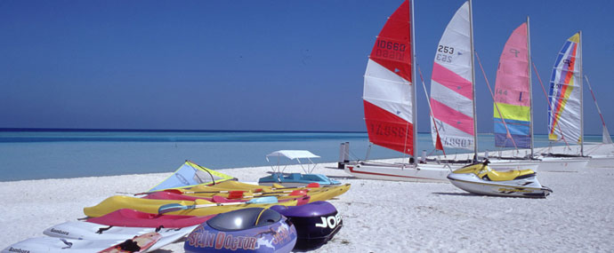 paradise-island-beach-activities